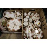 TWO TRAYS OF ROYAL ALBERT OLD COUNTRY ROSES TO INCLUDE FOUR SEASONS PLATES