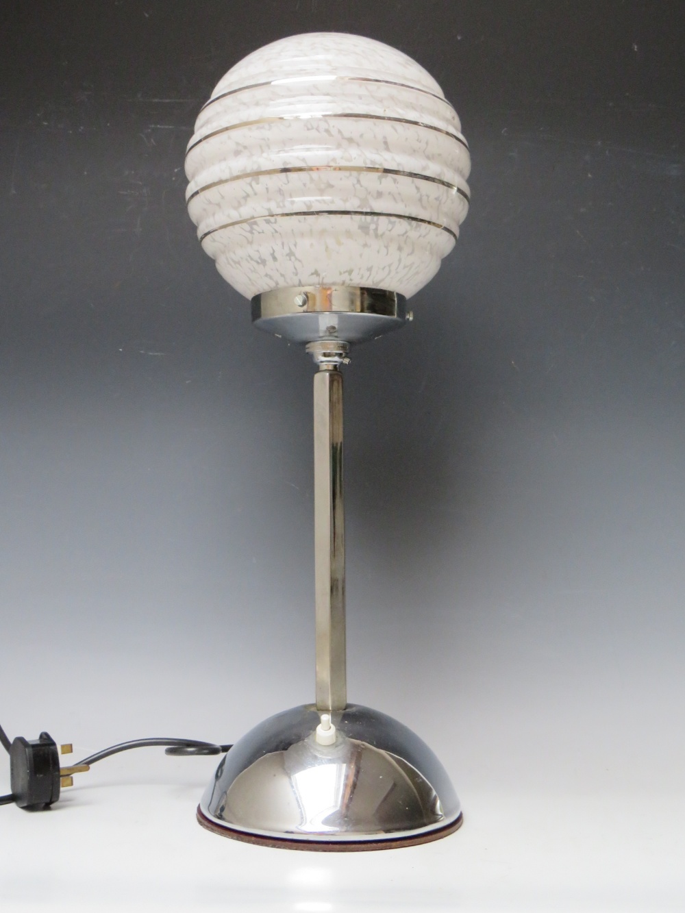 A CHROME ART DECO TABLE LAMP WITH PERIOD SHADE, overall H 53.5 cm