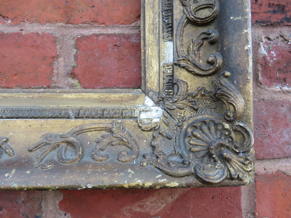 A LATE 18TH / EARLY 19TH CENTURY DECORATIVE GOLD FRAME, with corner embellishments and gold slip, in - Image 4 of 6