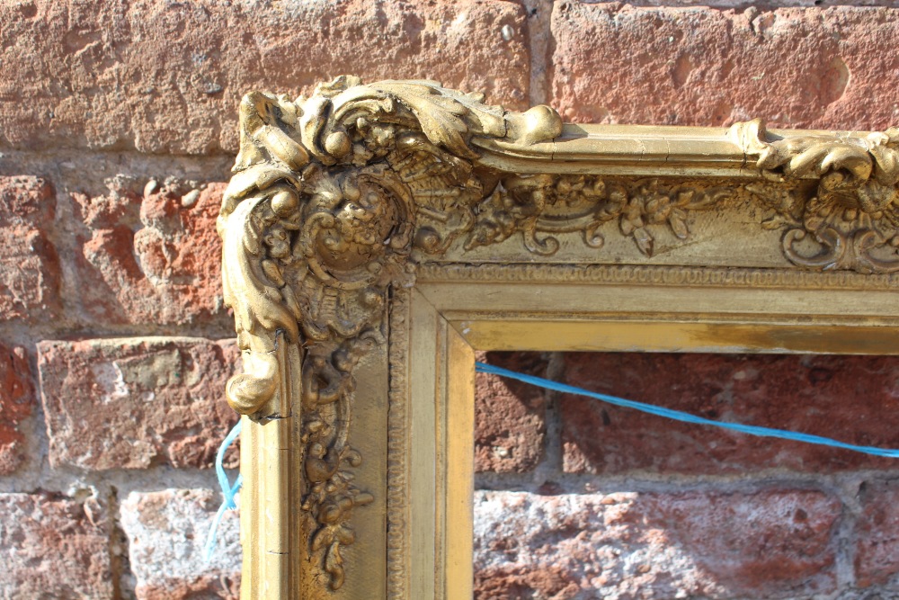 AN 18TH CENTURY DECORATIVE GOLD SWEPT FRAME WITH GOLD SLIP, frame W 8.5 cm, 26 x 36 cm - Image 2 of 6