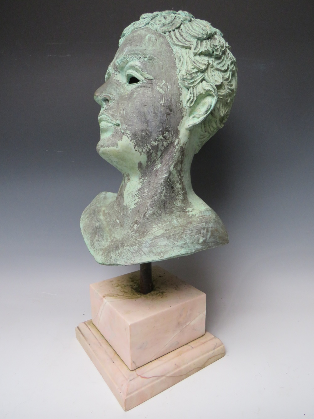 A 20TH CENTURY BRONZE HEAD STUDY OF A ROMAN EMPEROR, set on a square marble base, overall H 60 cm - Image 4 of 7