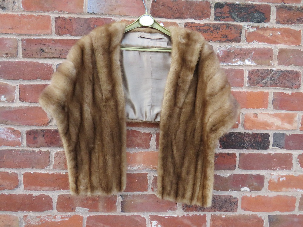 A DAWN MINK FUR STOLE, fully lined, together with a vintage ermine type fur cape (2)Condition - Image 2 of 6
