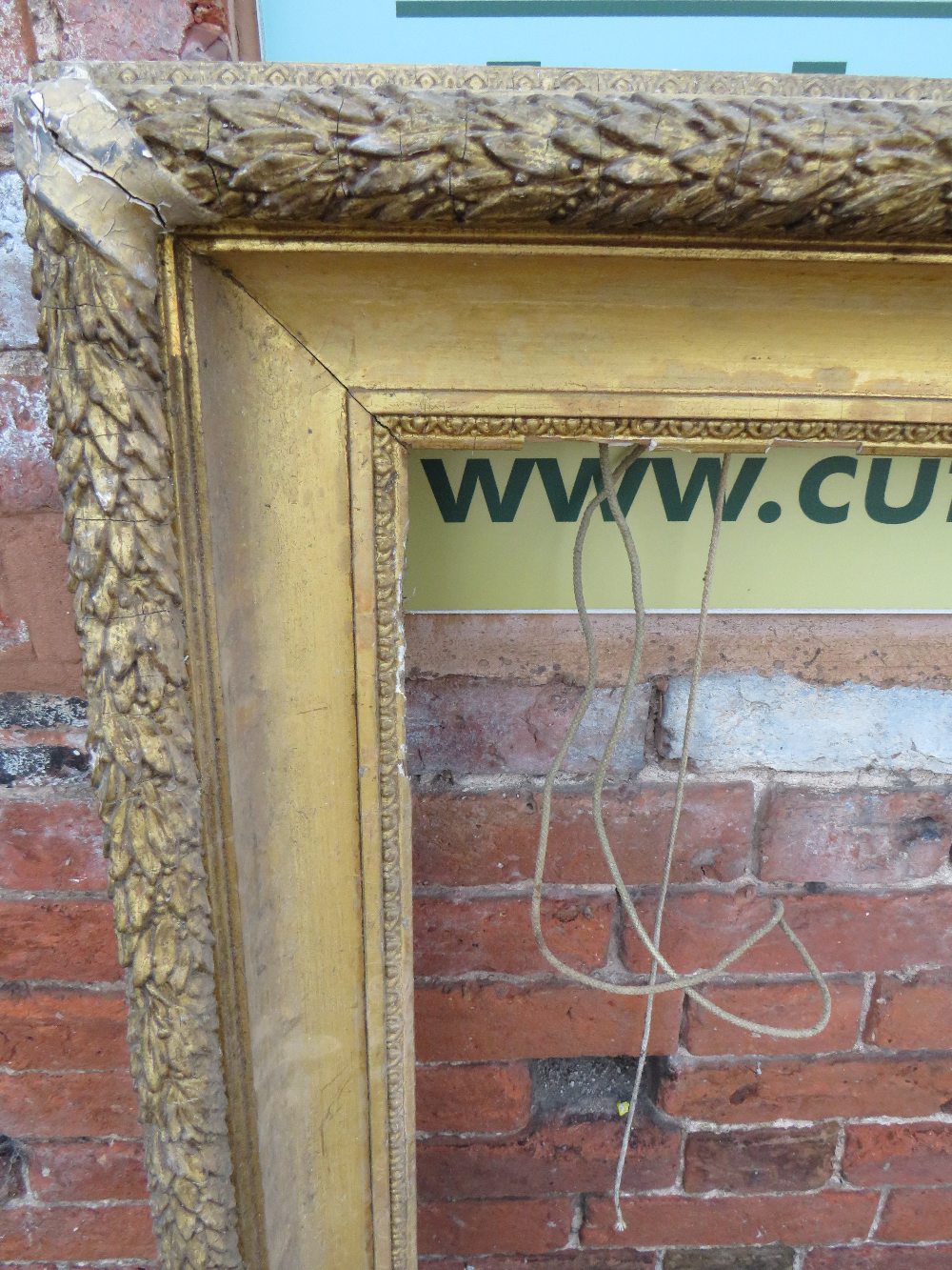 A 19TH CENTURY GILTWOOD RECTANGULAR PICTURE FRAME WITH ACANTHUS MOULDING, rebate 101 x 80 cm - Image 2 of 4