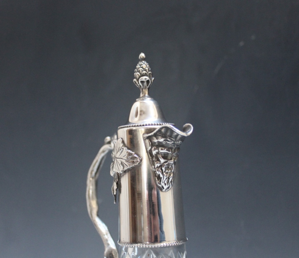 A SILVER PLATE AND CUT GLASS CLARET JUG, H 33.5 cm - Image 3 of 4