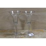 A PAIR OF ANTIQUE WINE GLASSES, both with bubble in stem, H 18.5 cm