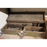 A VINTAGE CARPENTERS TOOL BOX WITH TOOLS TO INCLUDE FRET SAW ETC