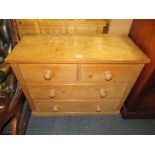 A SMALL PINE FOUR DRAWER CHEST H-68 W-88 CM