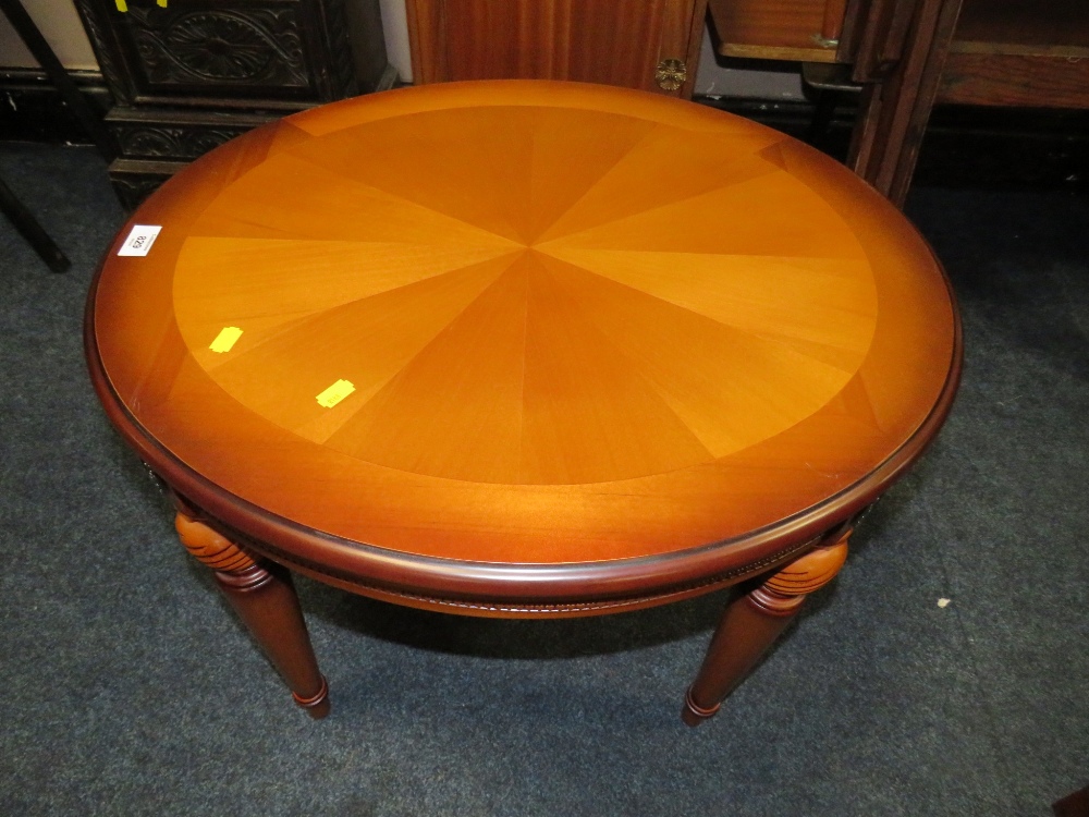 A MODERN CHERRY OVAL COFFEE TABLE AND LAMP TABLE (2) - Image 3 of 6