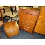 A RETRO TEAK SEVEN DRAWER W-61 CM WITH A BEDSIDE CABINET (2)