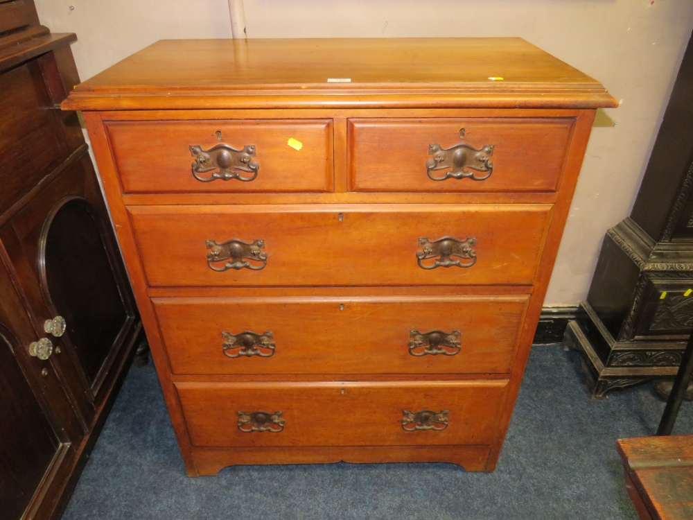 AN EDWARDIAN SATIN CHEST OF FIVE DRAWERS W-91 CM