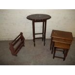 THREE ITEMS TO INCLUDE AN OAK NEST OF 3 TABLES AN EDWARDIAN SIDE TABLE AND A MAGAZINE RACK