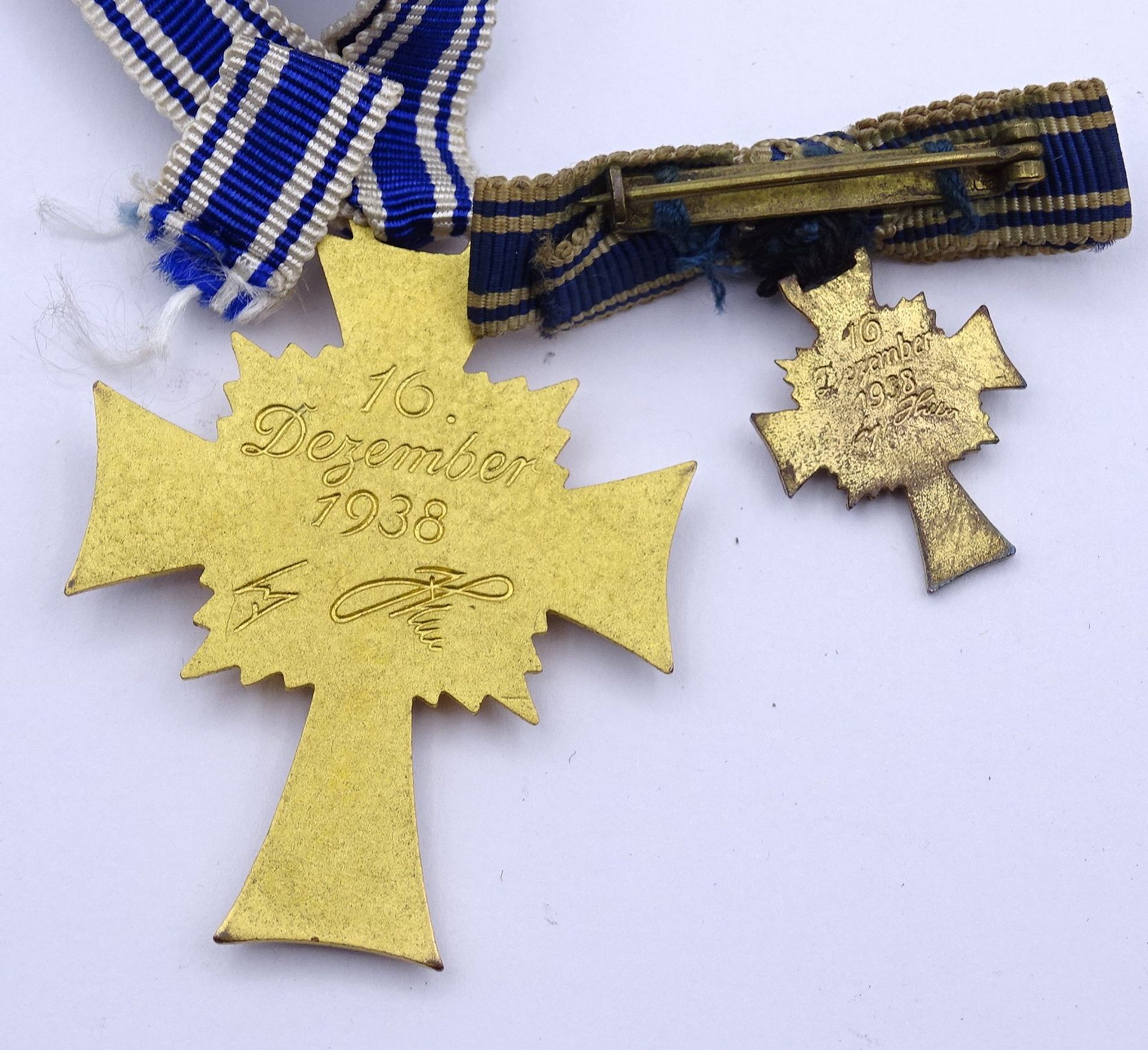 Mutterkreuz + Miniatur in Gold in orig. Etui - Bild 4 aus 4