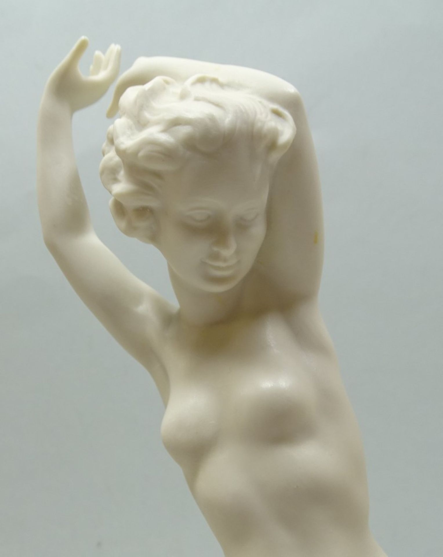 Akt-Statuette, Hutschenreuther Kunstabteilung, Entwurf von Carl Werner,H-27cm - Bild 6 aus 7