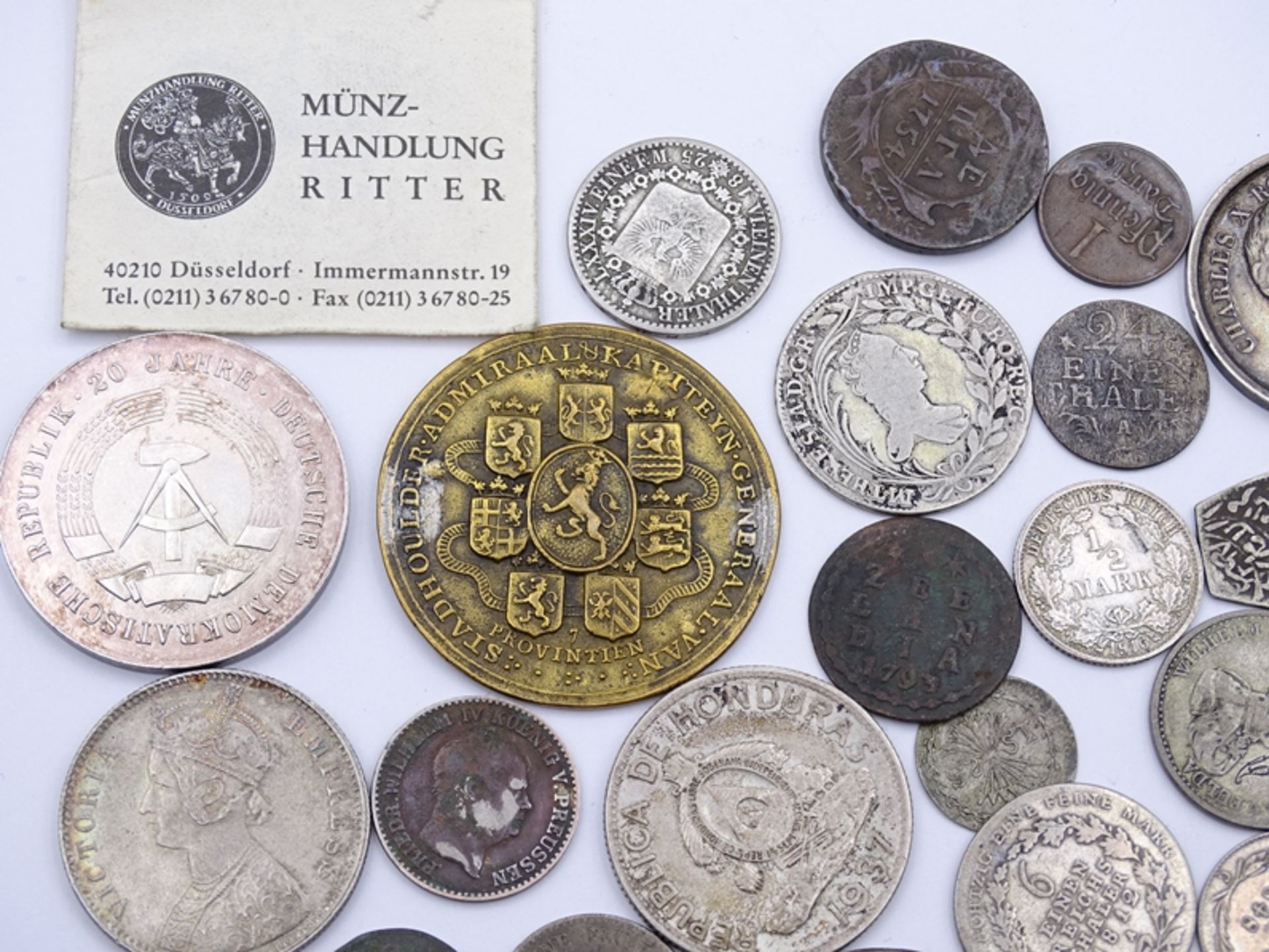 Konvolut div. alter Münzen, überwiegend Silber, 44 Stück - Bild 7 aus 14