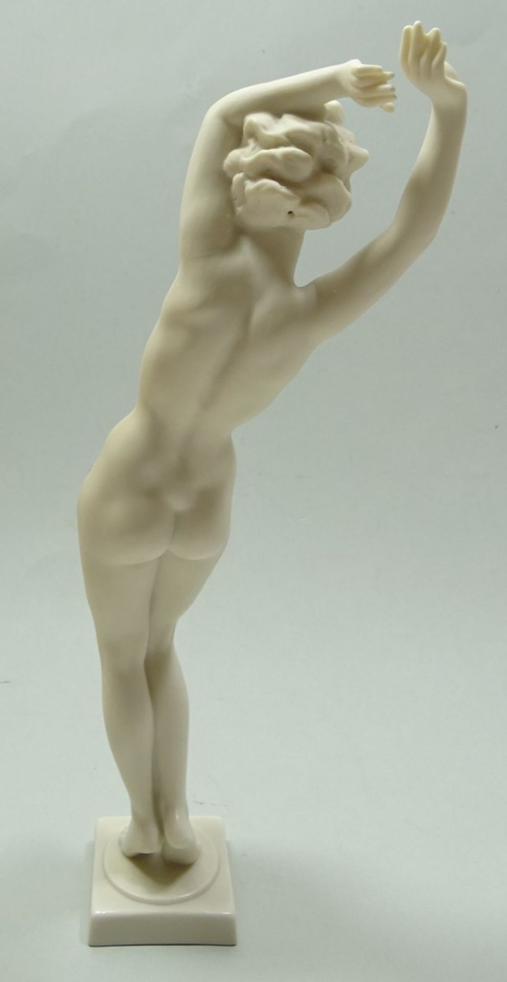 Akt-Statuette, Hutschenreuther Kunstabteilung, Entwurf von Carl Werner,H-27cm - Bild 4 aus 7