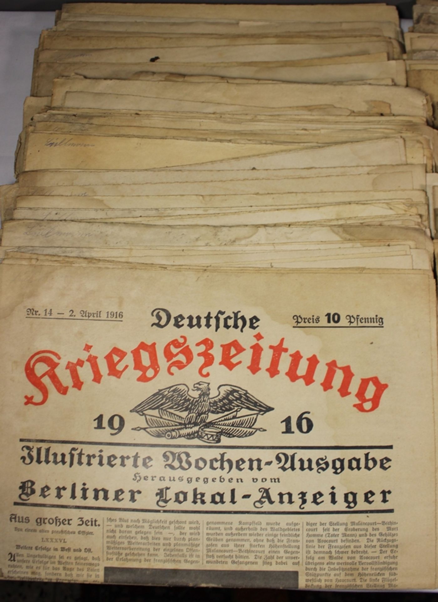 ca. 65 div. Ausgaben "Deutsche Kriegszeitung", 1916/17, Altersspuren. - Bild 3 aus 4