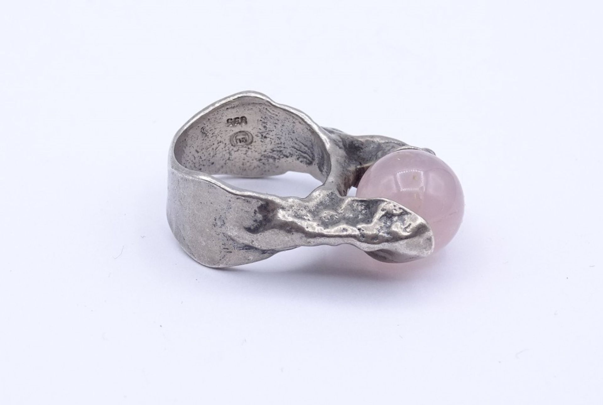 Ausgefallener Silber Ring mit Rosenquarzkugel, Silber 0.835, 13,5 g., RG 53 - Bild 3 aus 4