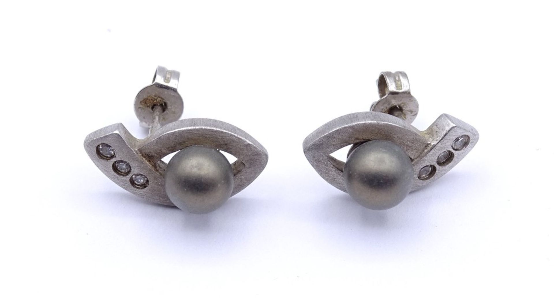 Paar Silber Ohrstecker mit Perlen und rund facc. klaren Steinen,Sterling Silber 0.925, zus.4,8g. - Bild 2 aus 3