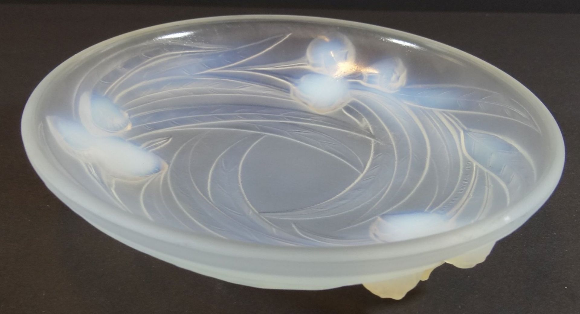 Etling Art Deco Opalescent Glass Dish um 1925, Kirschdekor, gemarkt, D-17 cm, H-4 cm