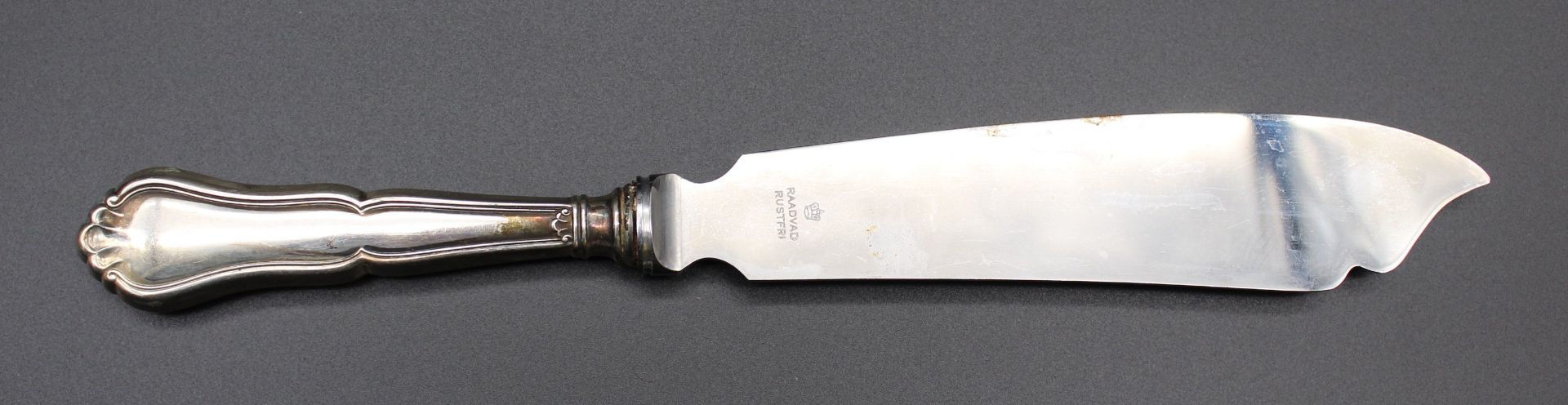 Tortenmesser, 830er Silbergriff, Kopenhagen 1930, L-26,5cm. - Bild 3 aus 4