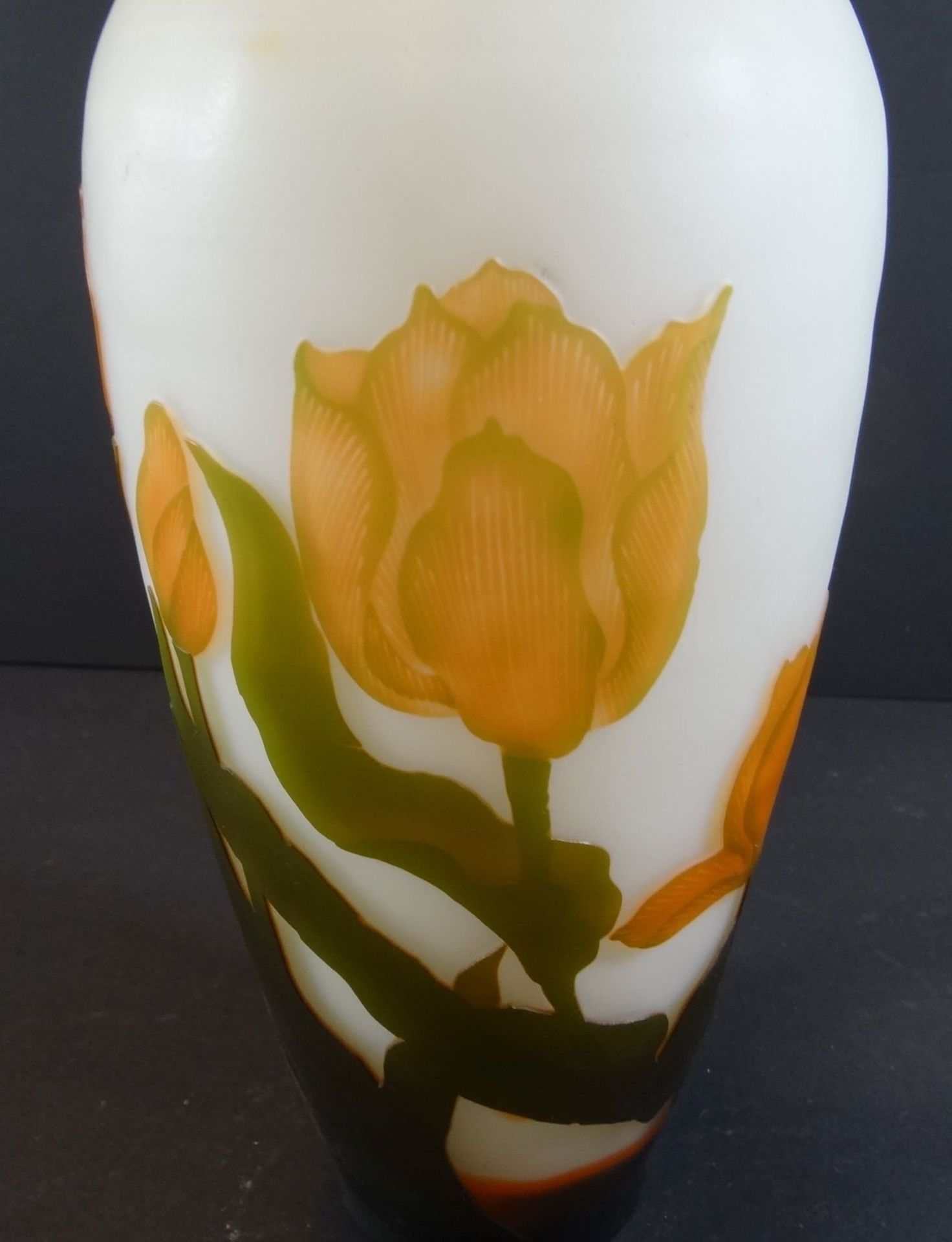 Vase im Jugendstil, bezeichnet "Gallè" ?? H-29 cm, wohl 2.H. 20.Jhd.,  gut erhalten, Handarbeit - Bild 4 aus 7