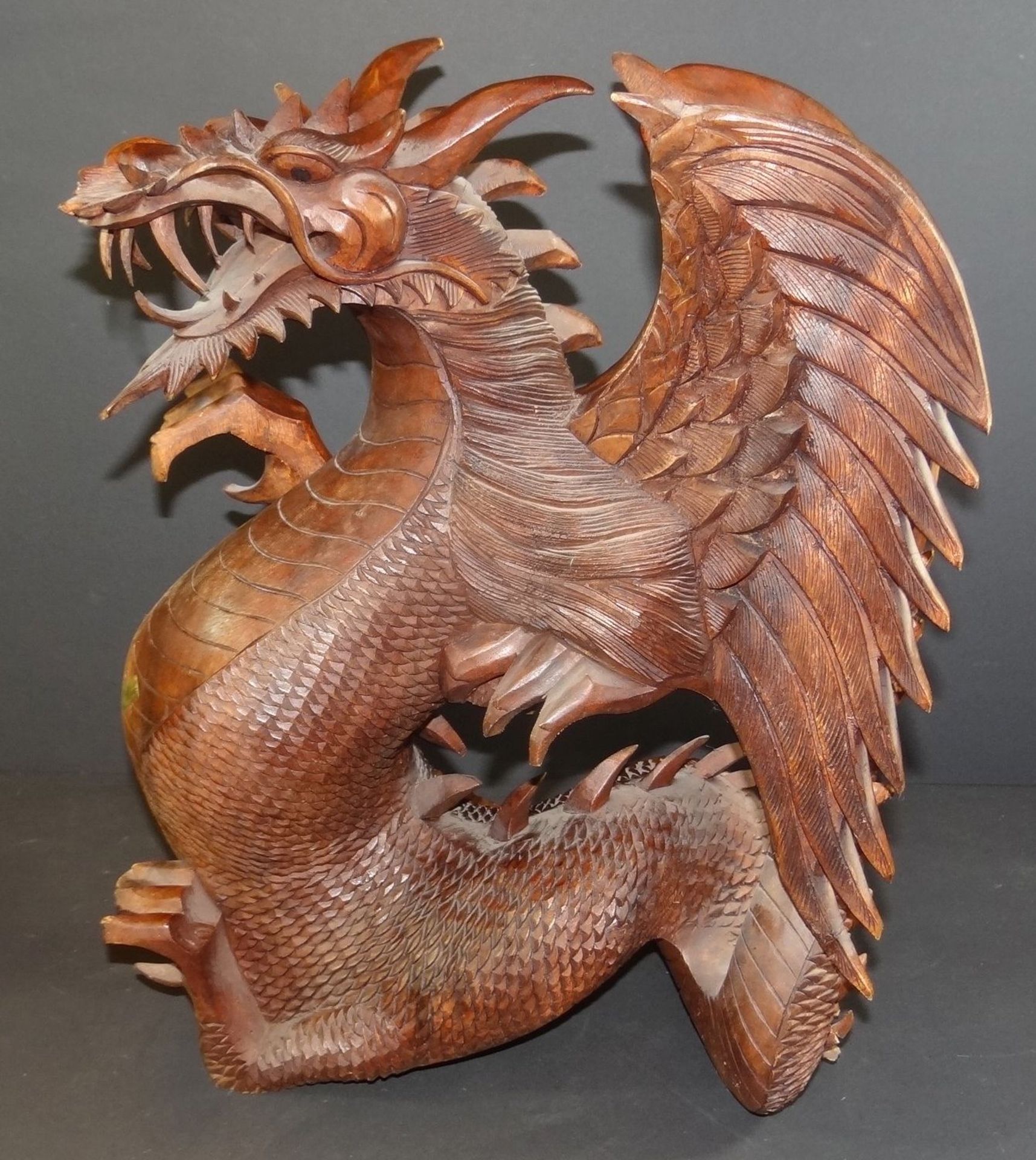 gr. Holzschnitzerei, Drache, H-43 cm - Bild 2 aus 7