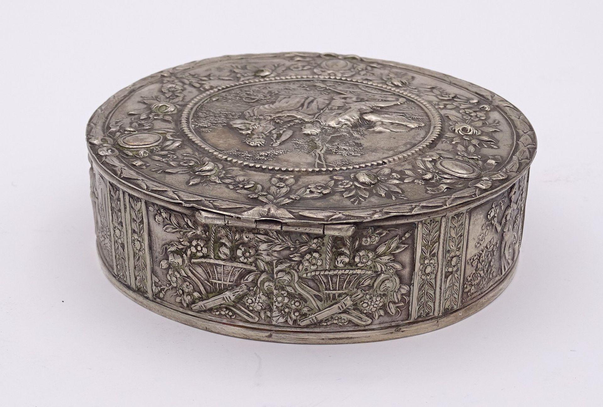 Alte Deckeldose mit Krone und Initialen, Silber 0.800, Innen vergoldet, D. 10cm, H. 3,0cm, 147g., - Bild 6 aus 11