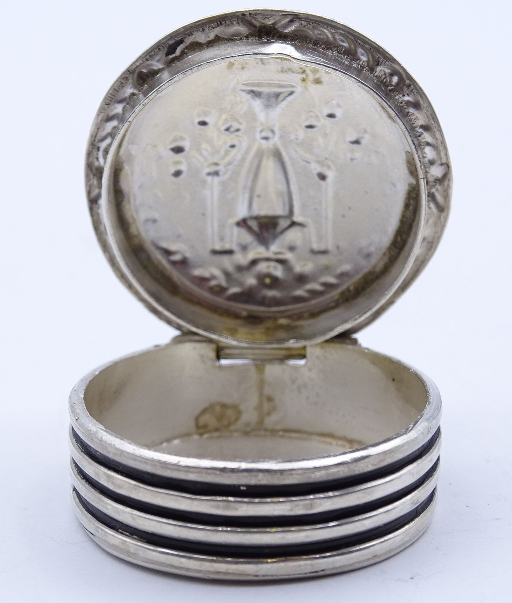 Silberne Pillendose, 925/000, mit floralem Dekor, Ø 3 cm, H. 1,3 cm, 20 gr. - Bild 4 aus 5