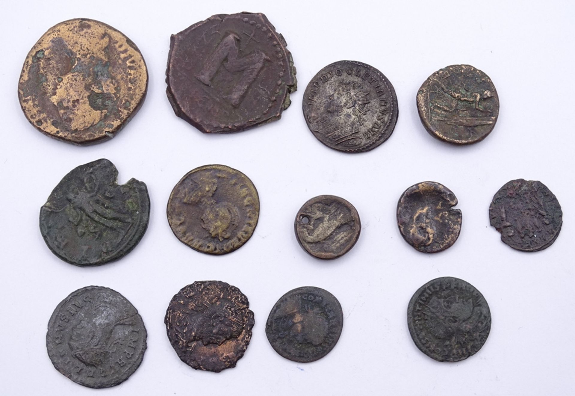13  antike Münzen, Alters- und Gebrauchsspuren - Bild 6 aus 10
