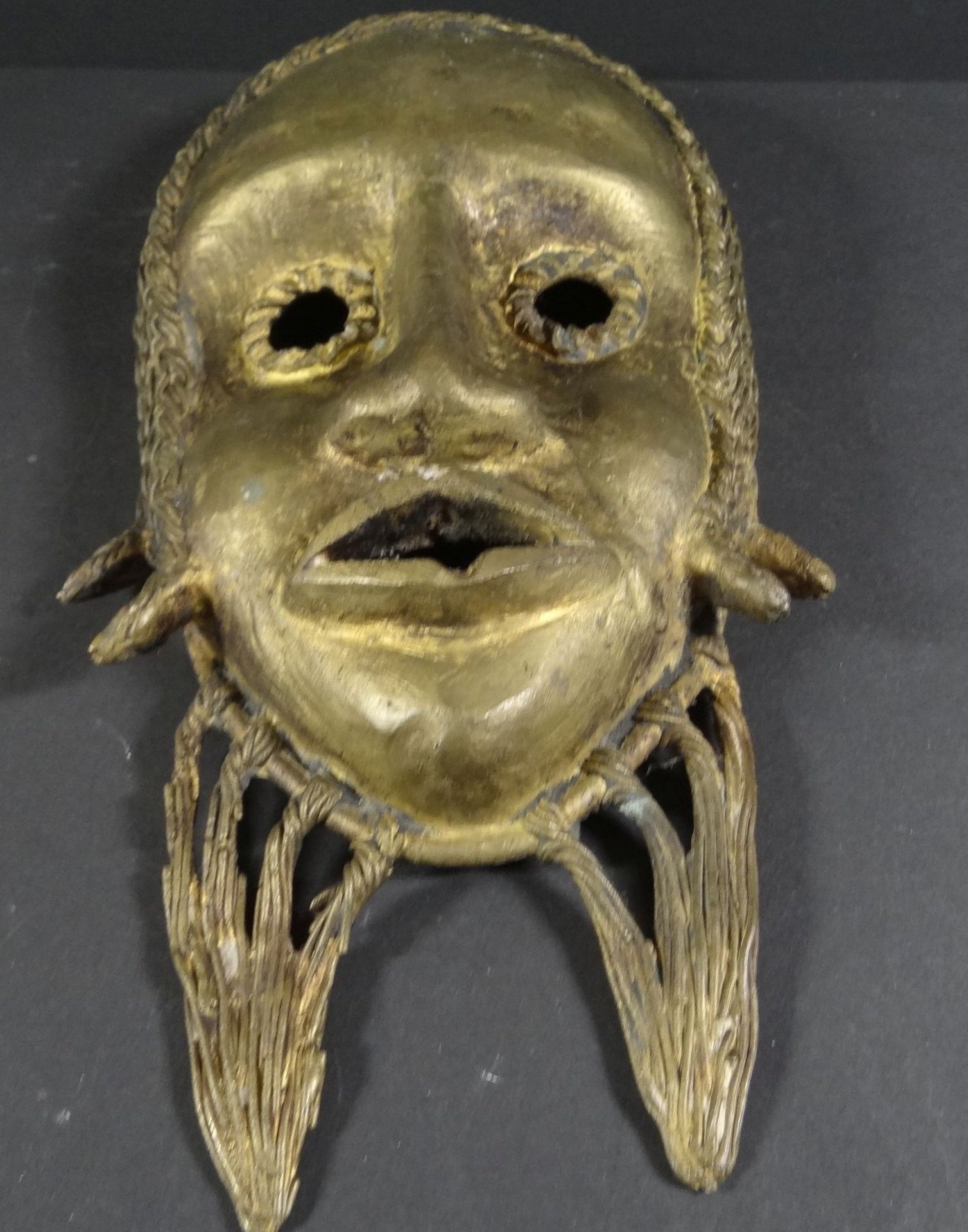 2 Ashanti-Bronzemasken, ca. 28x13 cm - Bild 3 aus 4