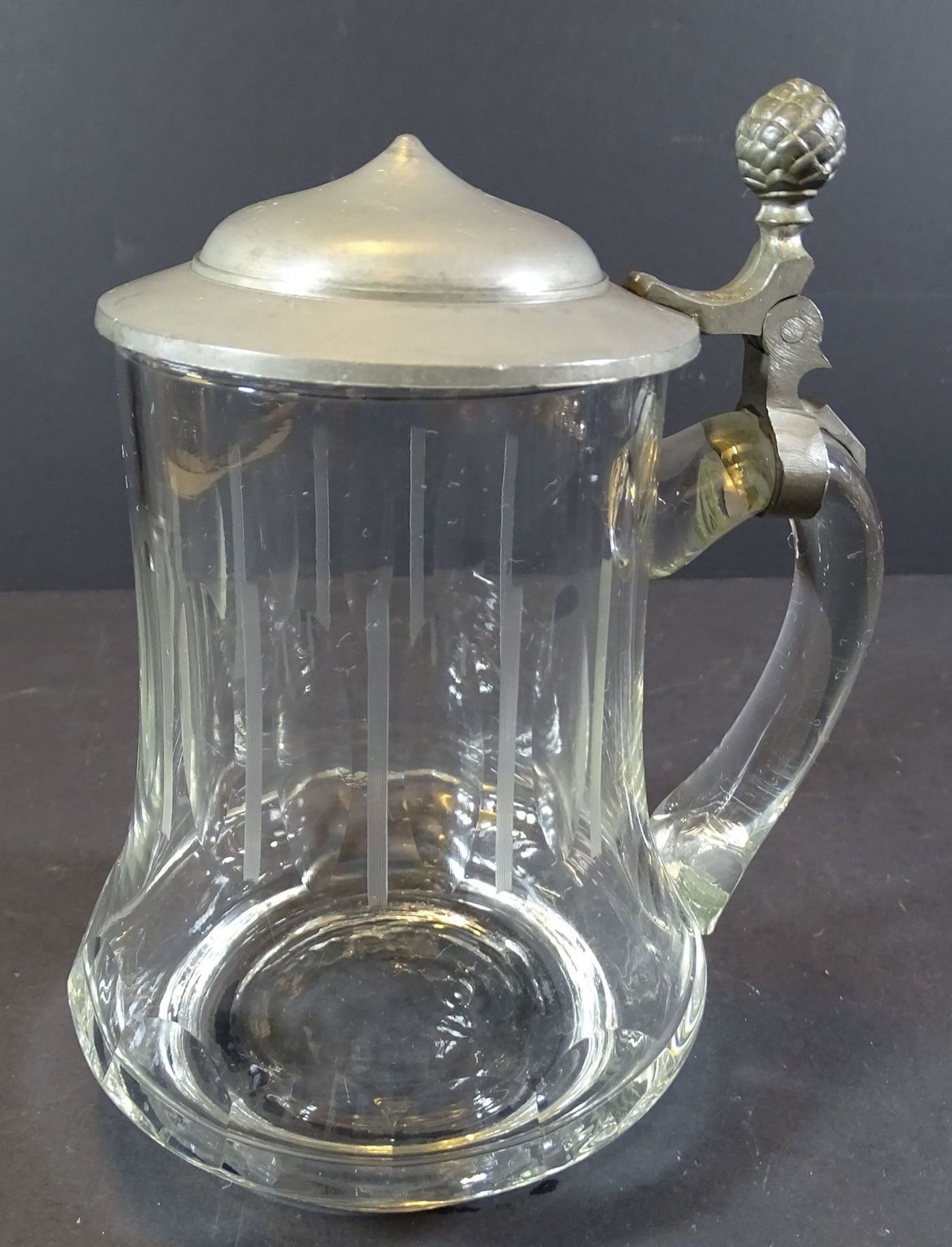 Bierkrug mit Zinndeckel, beschliffen, H-18 cm