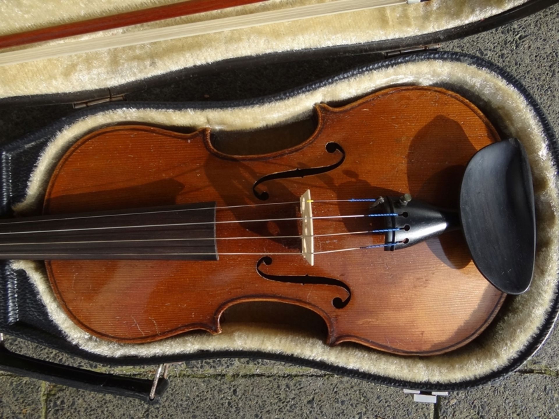 alte Geige in Koffer, guter Zustand, mit Bogen, Geige L-60 cm, - Bild 3 aus 7