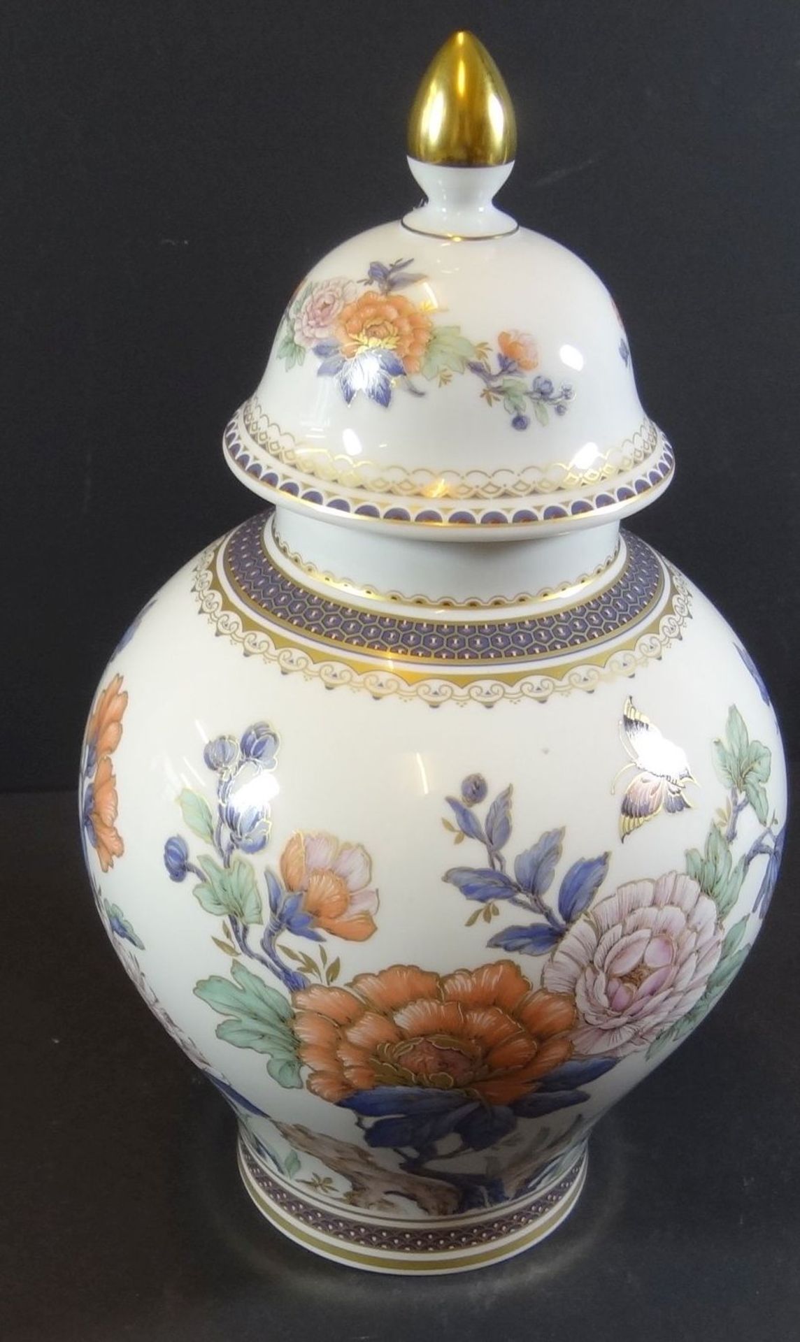 grosse Deckelvase "Kaiser" Dekor Duchesse, Entw. Nossack, H-31 cm