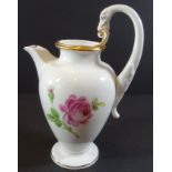 kl. Mokkakanne, Meissen, Rote Rose, Deckel fehlt, Stand mit Abplatzer Unterseite, H-20 cm