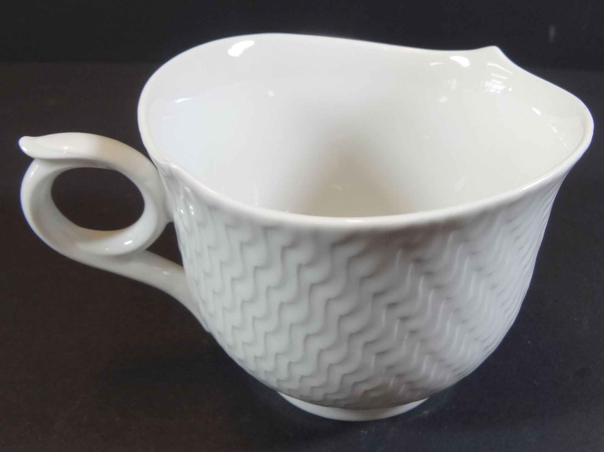 moderne groasse Tasse "Meissen", Weißporzellan, 1.Wahl, H-8 cm, D-10 cm - Bild 3 aus 5