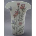 Vase mit floraler Bemalung, Hutschenreuther, H. 23,8 cm