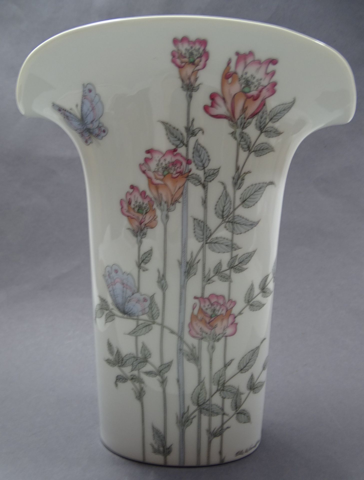 Vase mit floraler Bemalung, Hutschenreuther, H. 23,8 cm