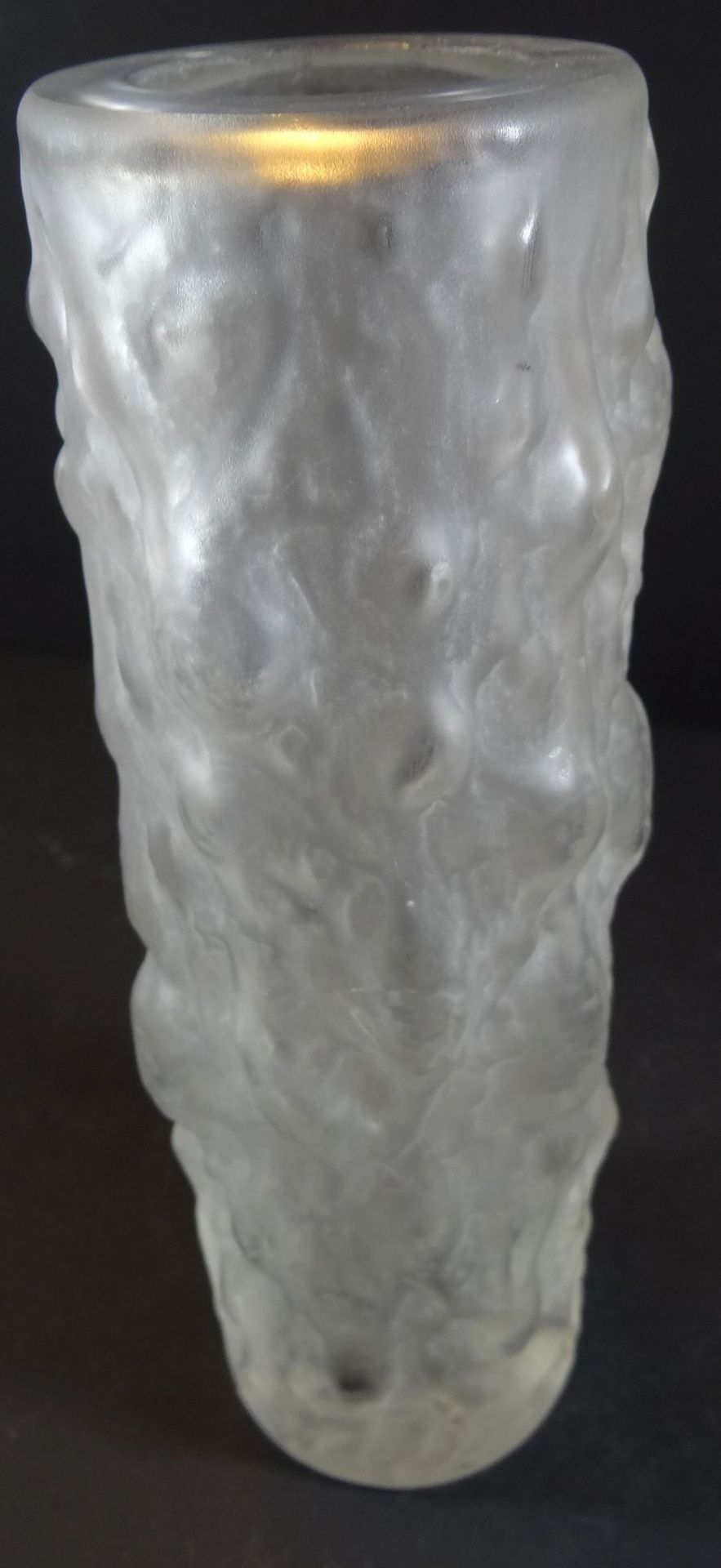 hohe Kunstglas-Vase, H-26 cm