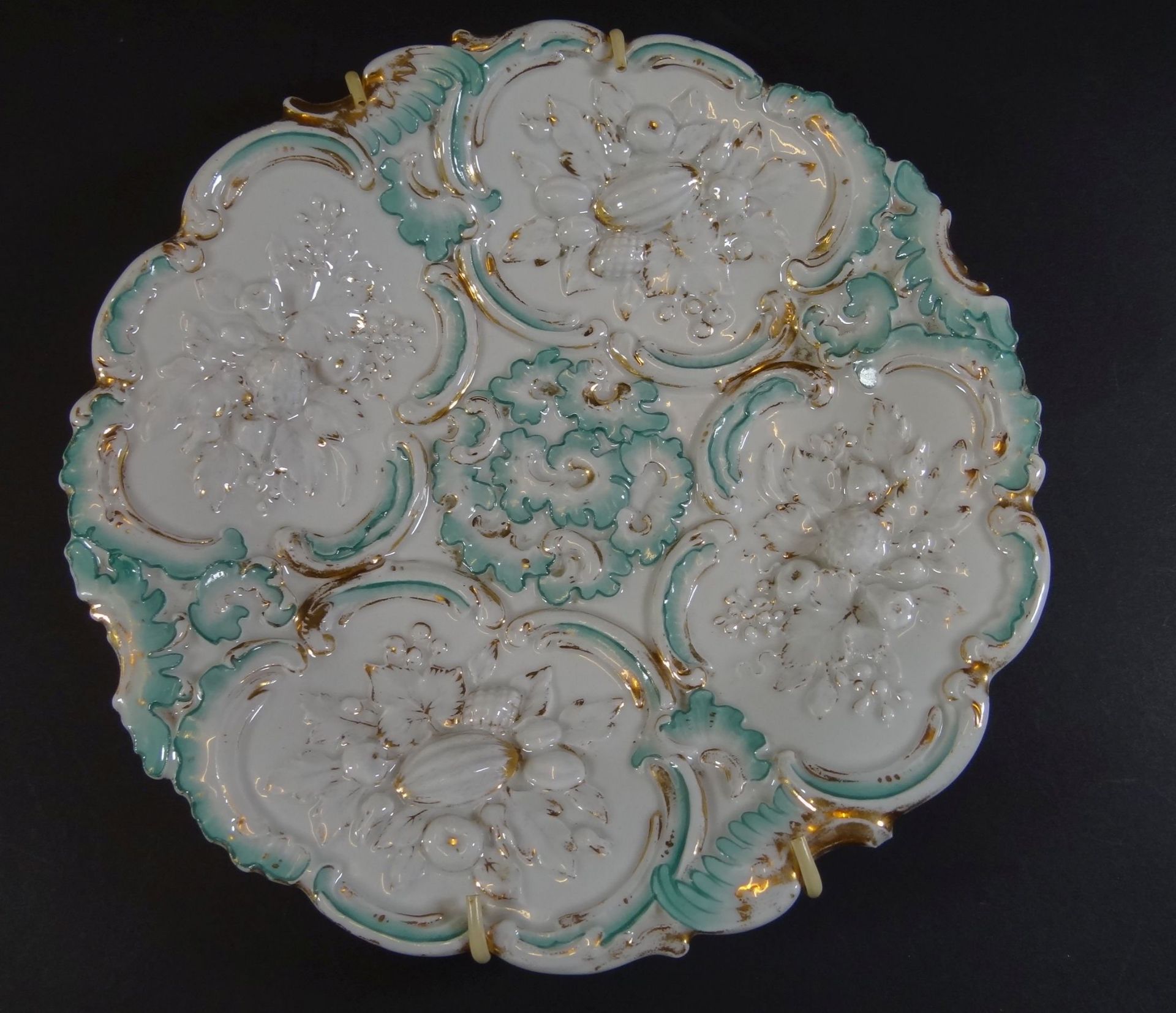 Meissen Prunkteller um 1860, Gold berieben, minimaler Chip Unterseite, D-23 cm - Bild 3 aus 6