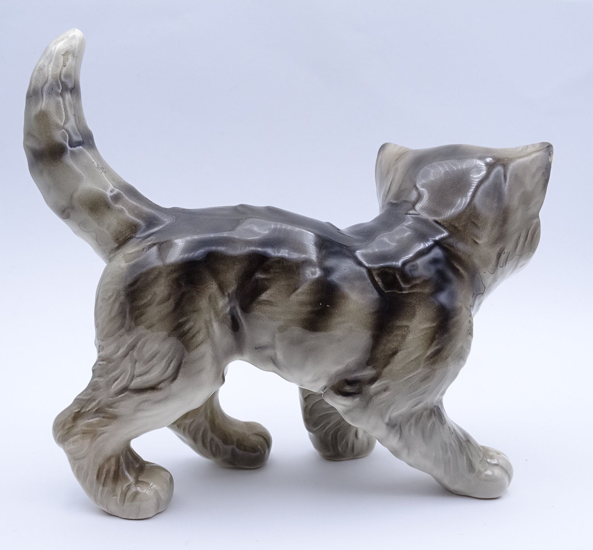 Goebel Katze Mod. Nr. 31024, Ohr mit Abplatzer, L. 17cm, H. 11cm, - Bild 4 aus 6