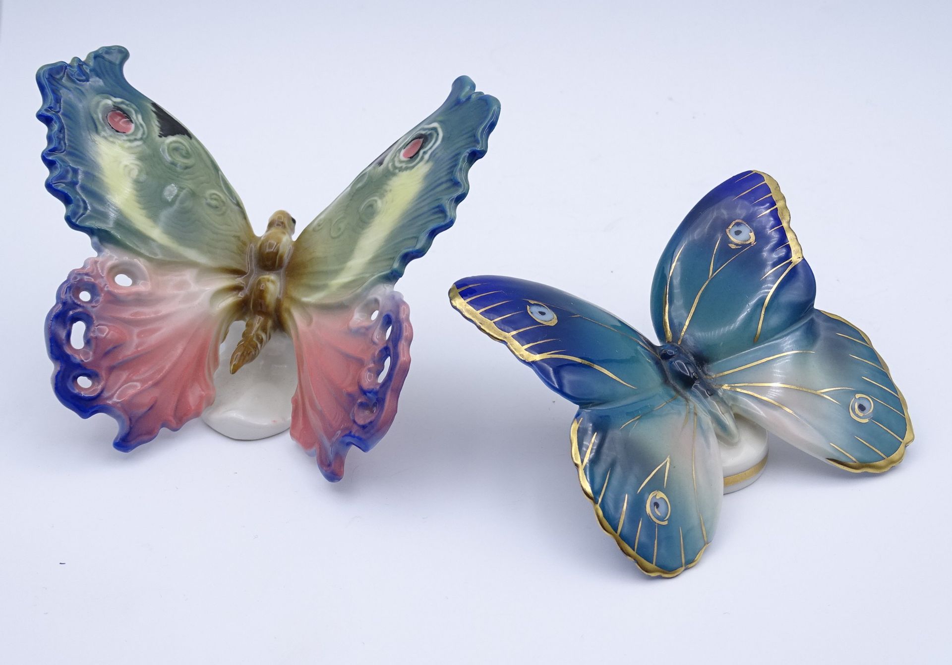2 bemalte Porzellan Schmetterlinge, 1x ENS, Größter 9,5 x 9,5cm - Bild 2 aus 3