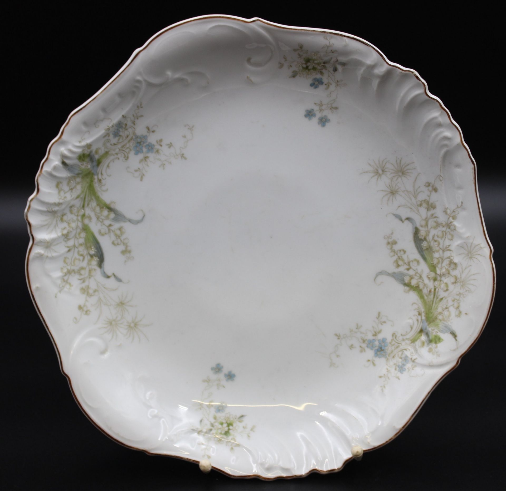 gr. Terrine, ovale Platte und runde Platte, um 1900, florale Bemalung,  1x Platte gemarkt Otto Schm - Bild 3 aus 4