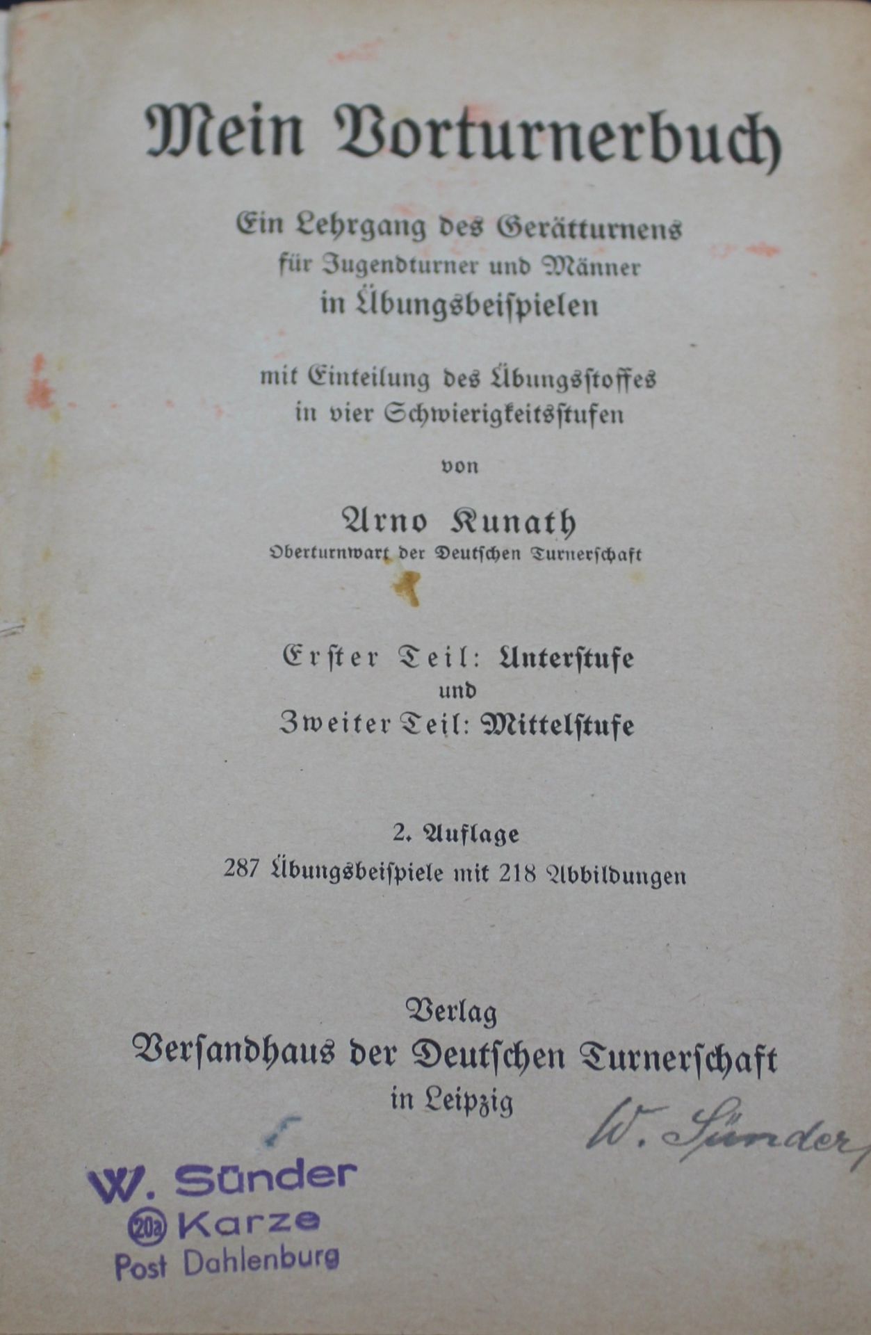 2x Literatur über Sportlehre, beide um 1912, Altersspuren. - Bild 5 aus 5