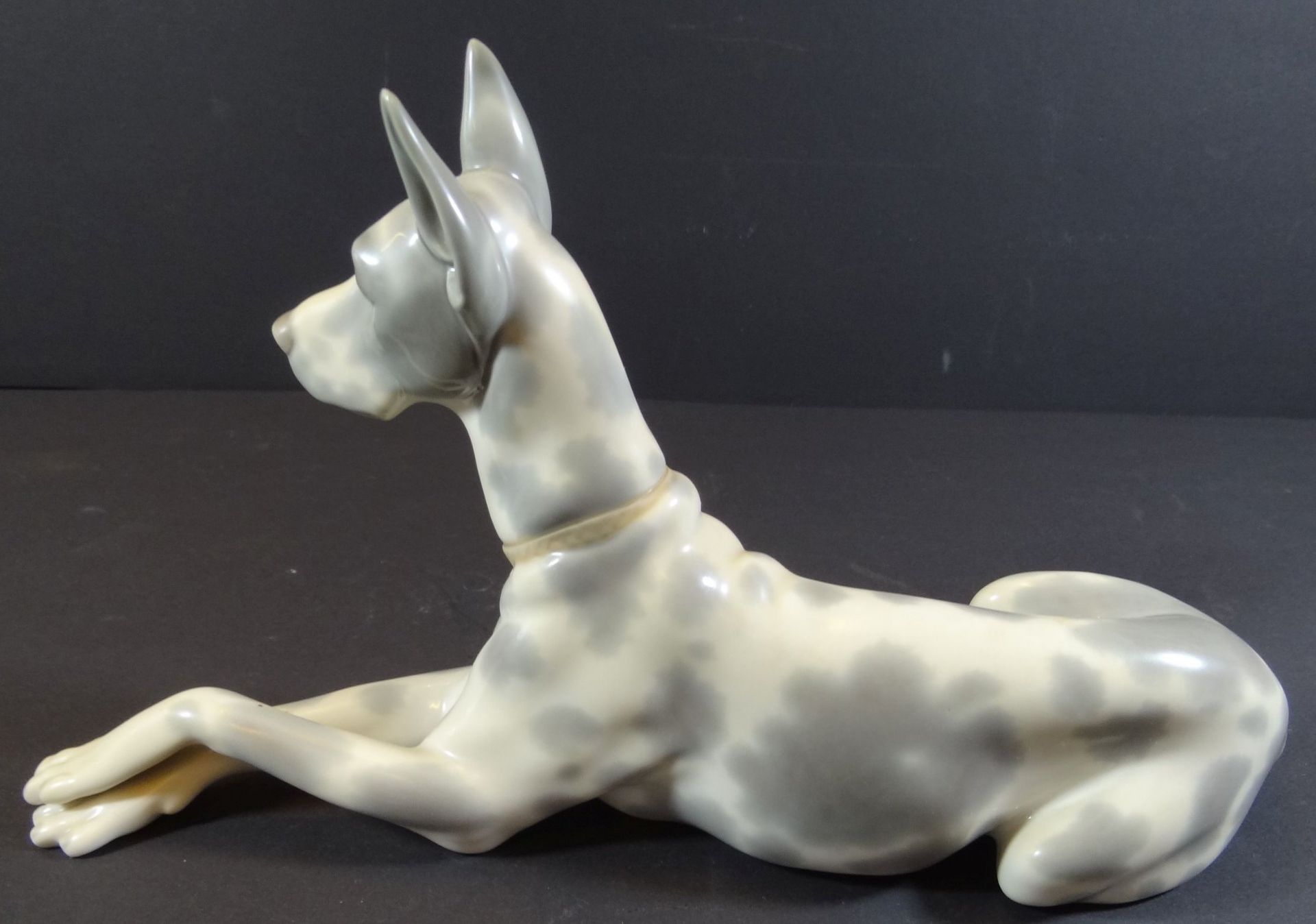 grosse liegende Dogge "Lladro", H-16 cm, L-31 cm - Bild 2 aus 6