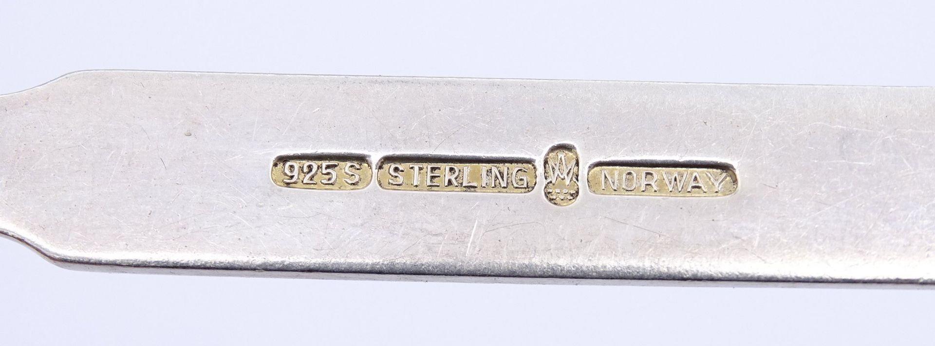 Sammellöffel "Oslo", gemarkt Norway, Sterling Silber 0.925,  emailliert, L. 12,5cm, 26,8g. - Bild 5 aus 5