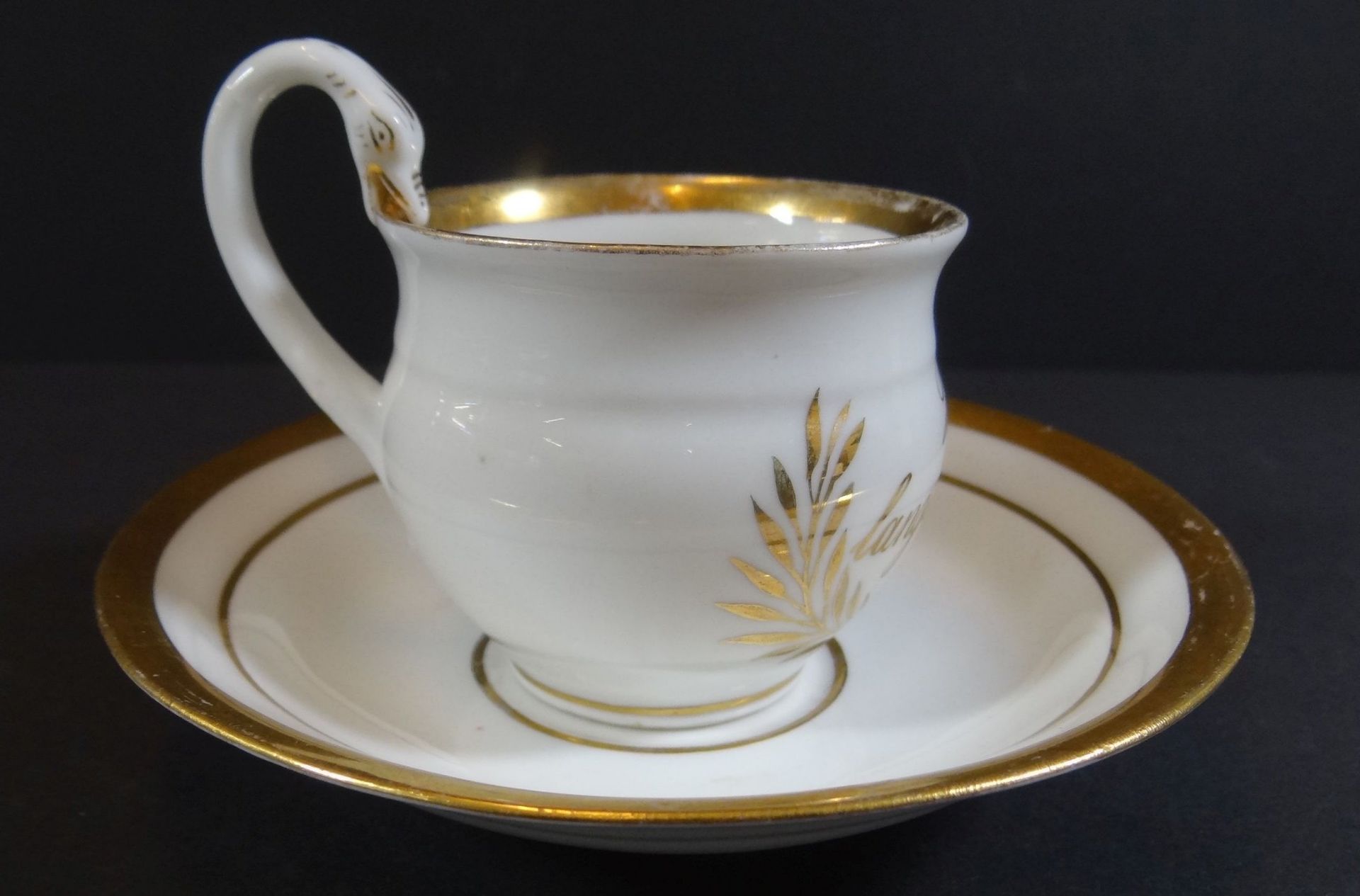 Kaffeetasse mit U.T. "Meissen" um 1860, beschriftet "Zum langen Gebrauch, Golddekor etwas berieben, - Bild 2 aus 7