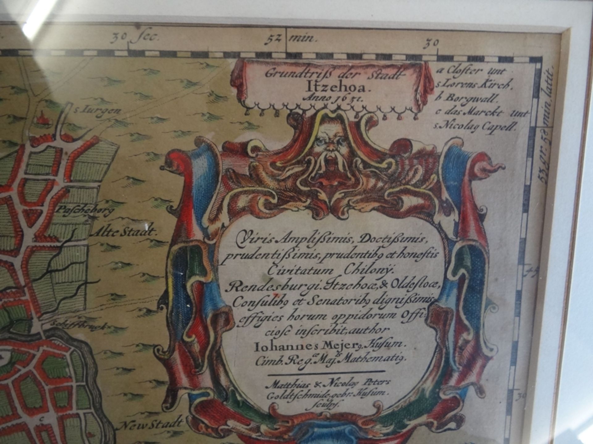 Matthias & Nicolas PETERS (XVII) "Itzehoe" 1651, colorierter Stadtplan, ger/Glas, RG 42x49 cm - Bild 3 aus 5