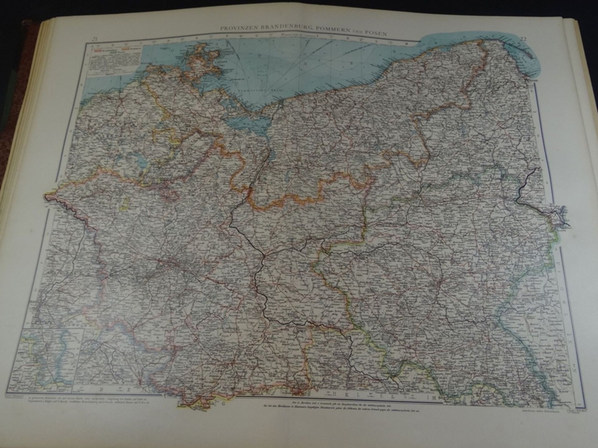 Andrees Handatlas, 3.Auflage 1896, Buchrücken beschädigt und Deckel lose, 45x30 cm - Bild 4 aus 11