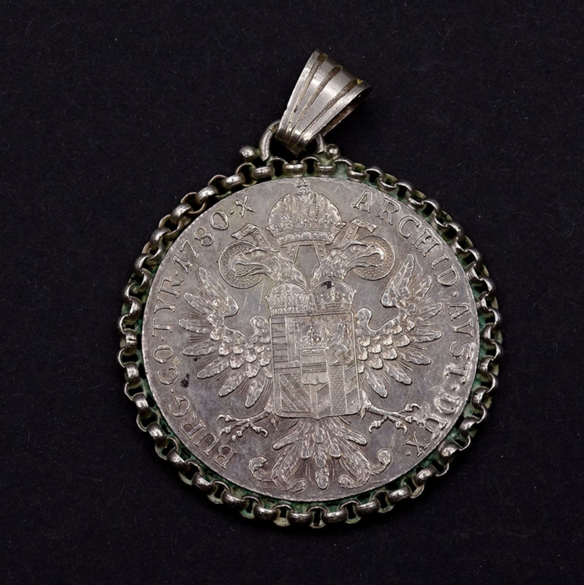 Maria Theresien Taler, gefasst, Silber , L. 6,0cm, 33,98g, Nachprägung. - Bild 2 aus 2