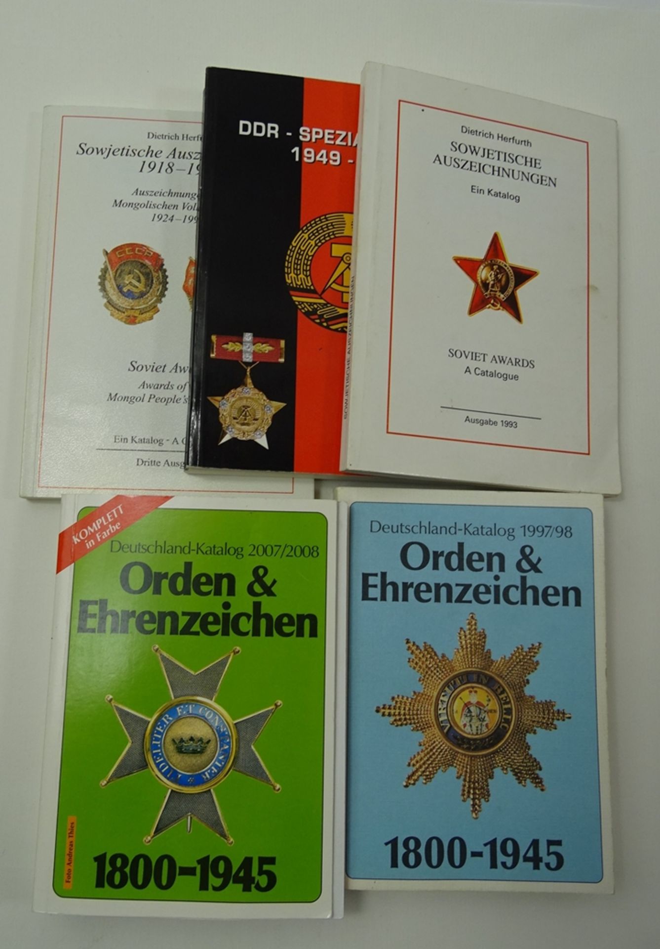 5 Kataloge über Orden und Ehrenzeichen - Deutschland bis 1945, Mongolische Volksrepublik, DDR, Sowj